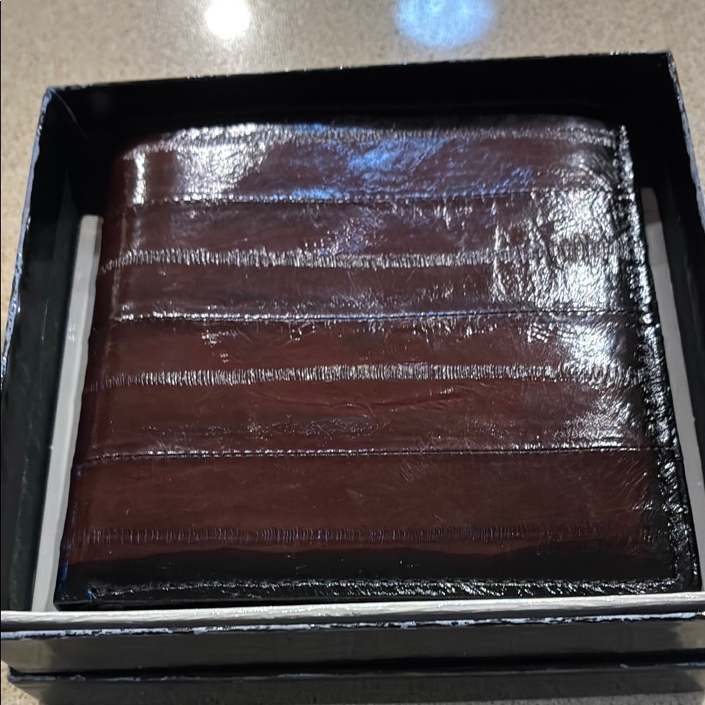 Mundi Brown wallet